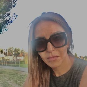 Meet your Posher, Remonda